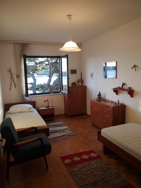 Apartment Marija Tisno Bilik gambar