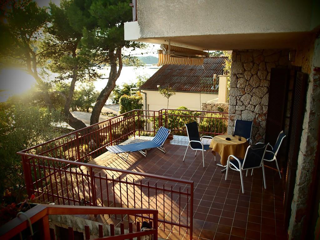 Apartment Marija Tisno Bilik gambar