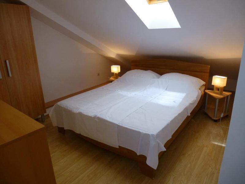 Apartment Marija Tisno Luaran gambar